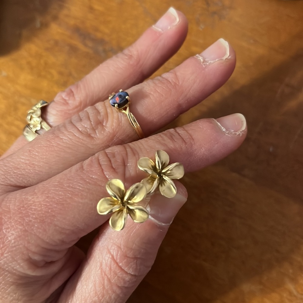 14k plumeria flower earrings!